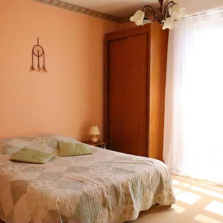 Apartment A - 4 Pers, Proche Marche, Balcon, Ascenseur, Equipements Bebe - Fr-1-738-13 Royan