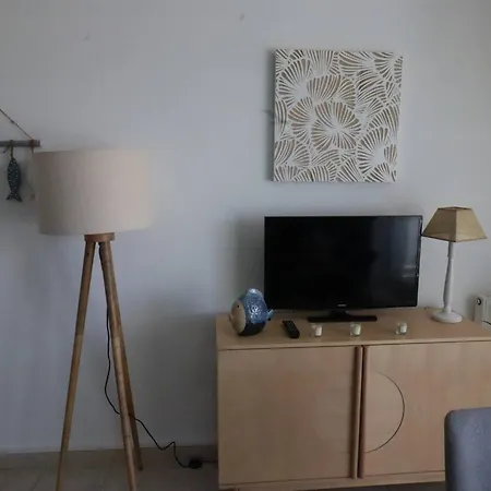 A - 4 Pers, Proche Marche, Balcon, Ascenseur, Equipements Bebe - Fr-1-738-13 * Royan