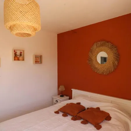 A - 4 Pers, Proche Marche, Balcon, Ascenseur, Equipements Bebe - Fr-1-738-13 Royan