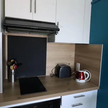 A - 4 Pers, Proche Marche, Balcon, Ascenseur, Equipements Bebe - Fr-1-738-13 Appartement